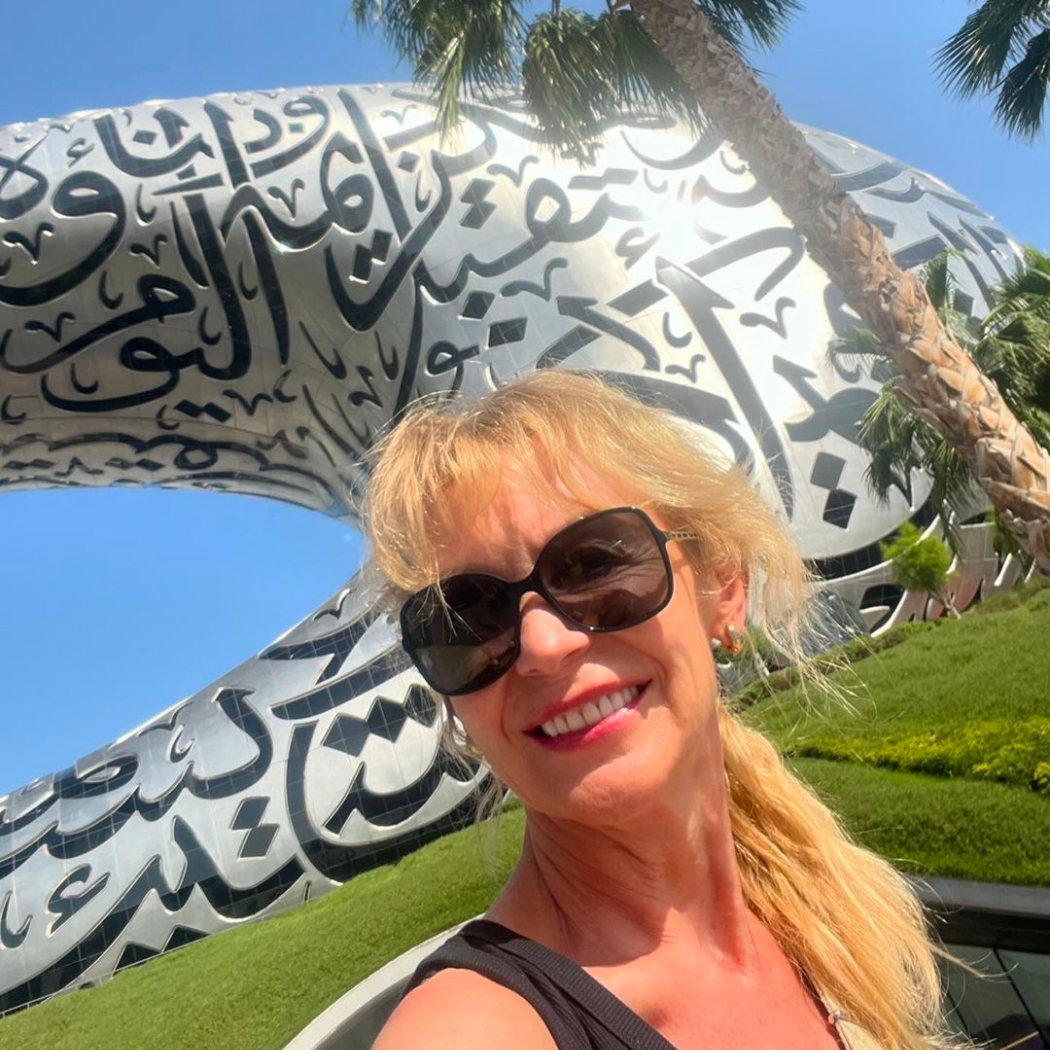 Szorty safari wracają. Strzał w dziesiątkę dla 50-latek